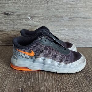 Nike Toddler Air Max Invigor Wolf Grey/Total Orange-Black (9C Toddler)